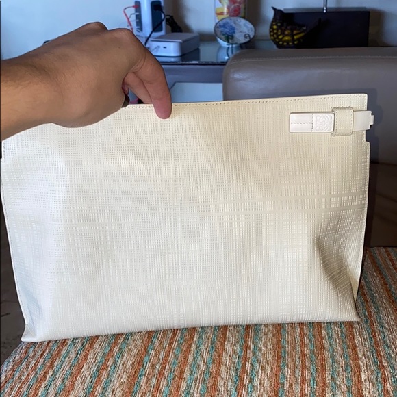 Loewe T stand pouch 100% authentic never used - Picture 4 of 8